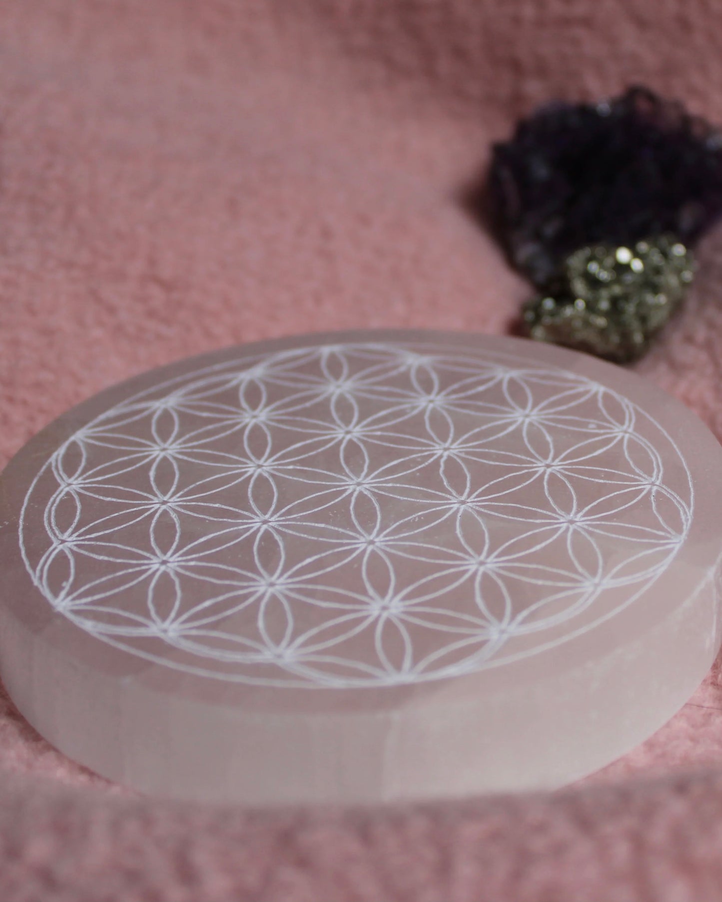 Seleniet gegraveerde oplaadschijf flower of life