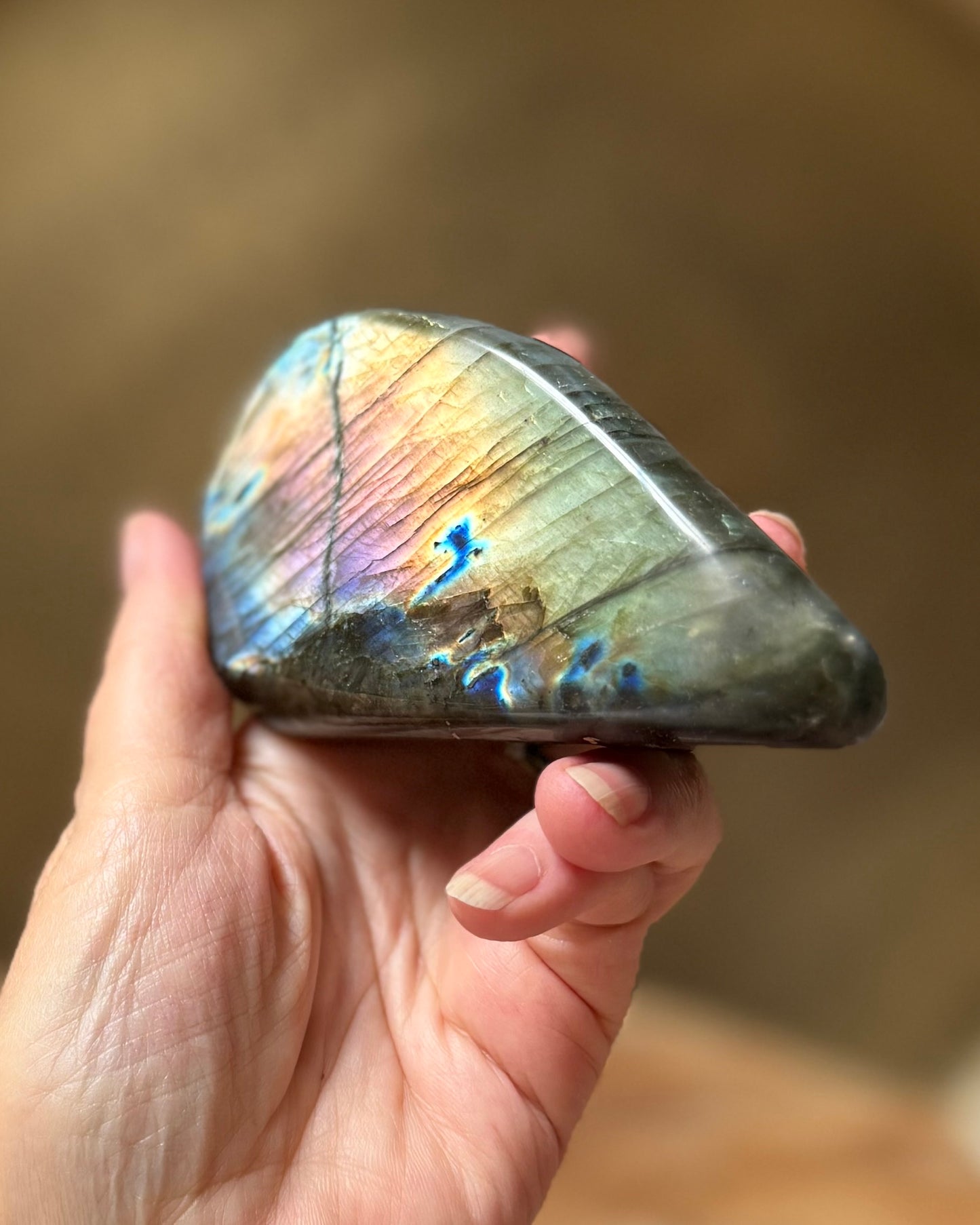 Labradoriet freeform