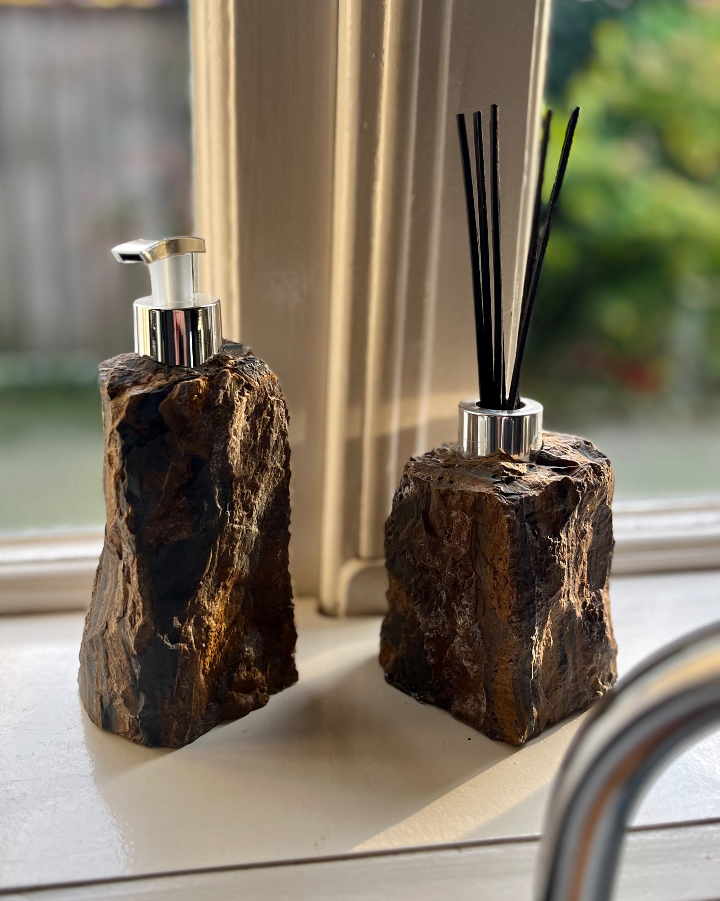 Combi-aanbieding: Tijgerijzer zeeppomp en aroma diffuser