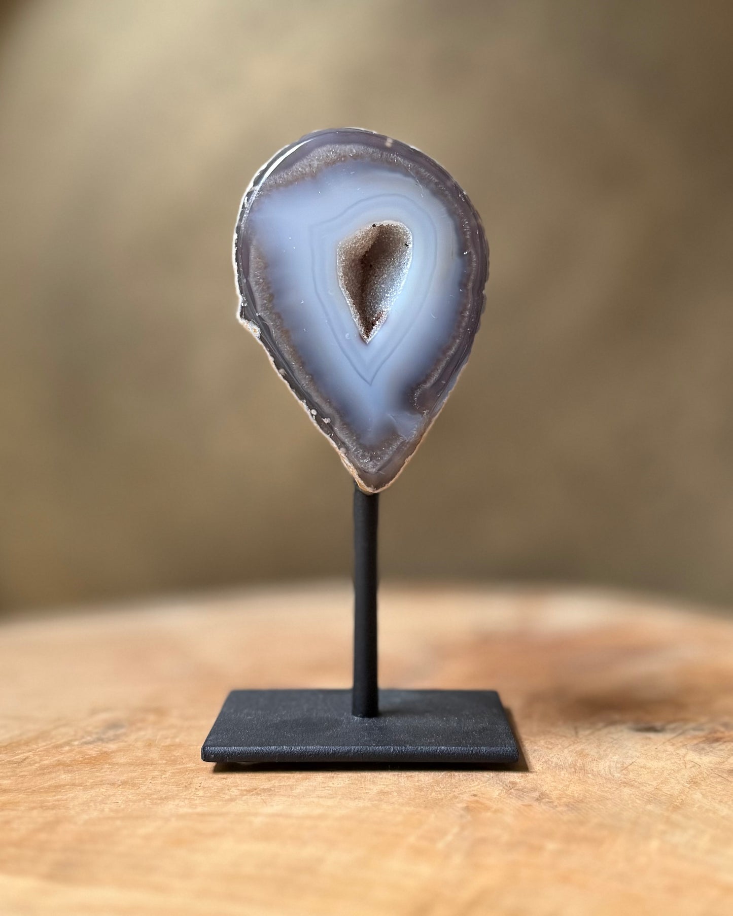 Agaat geode op standaard