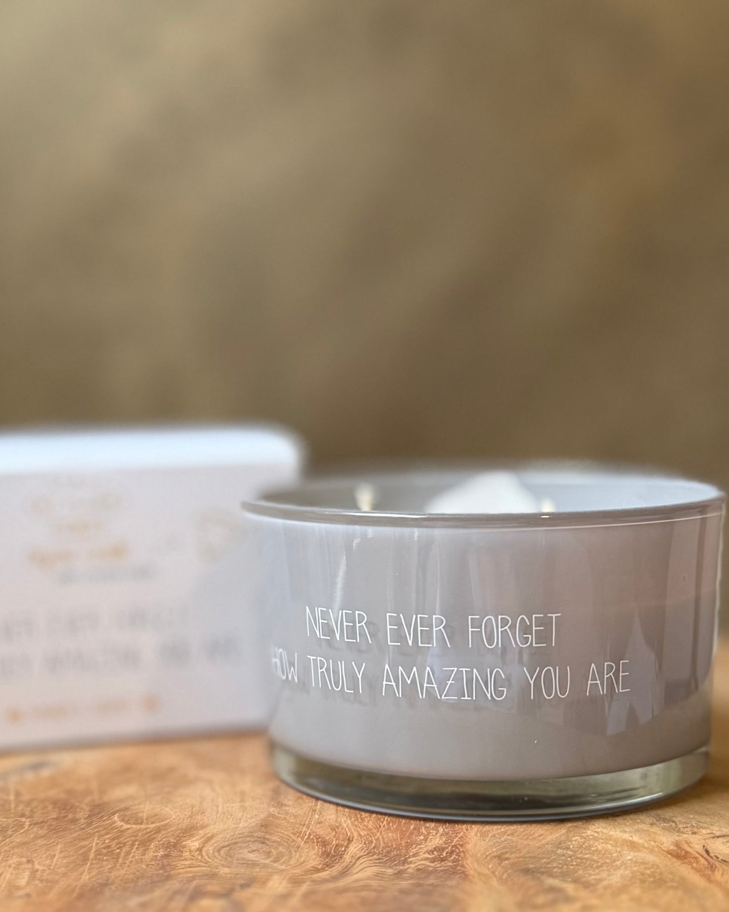 Never forget how truly amazing you are - Bergkristal - sojakaars