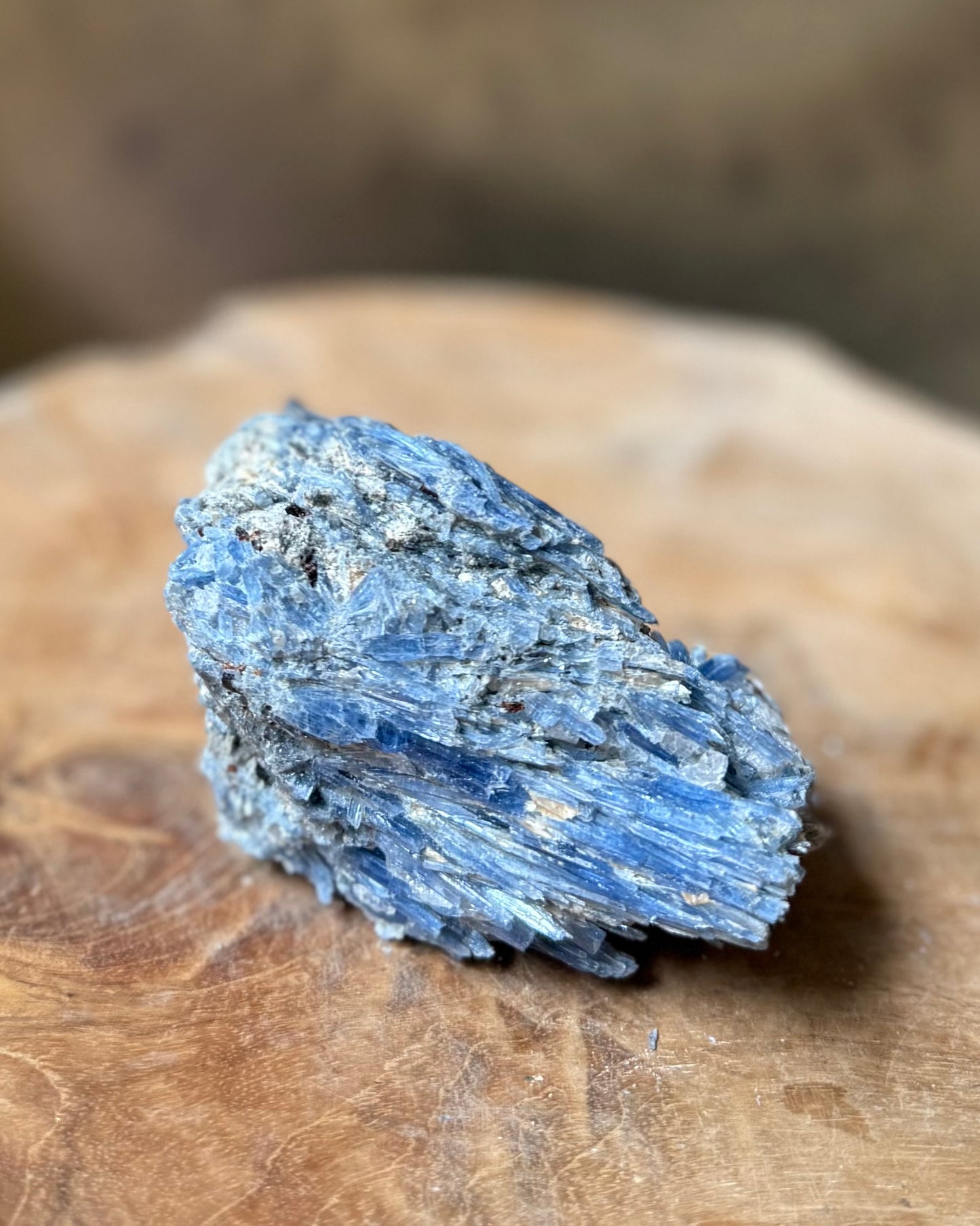 Ruw stuk Blauwe Kyaniet