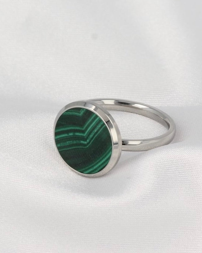 Malachiet ring rond goud/zilver