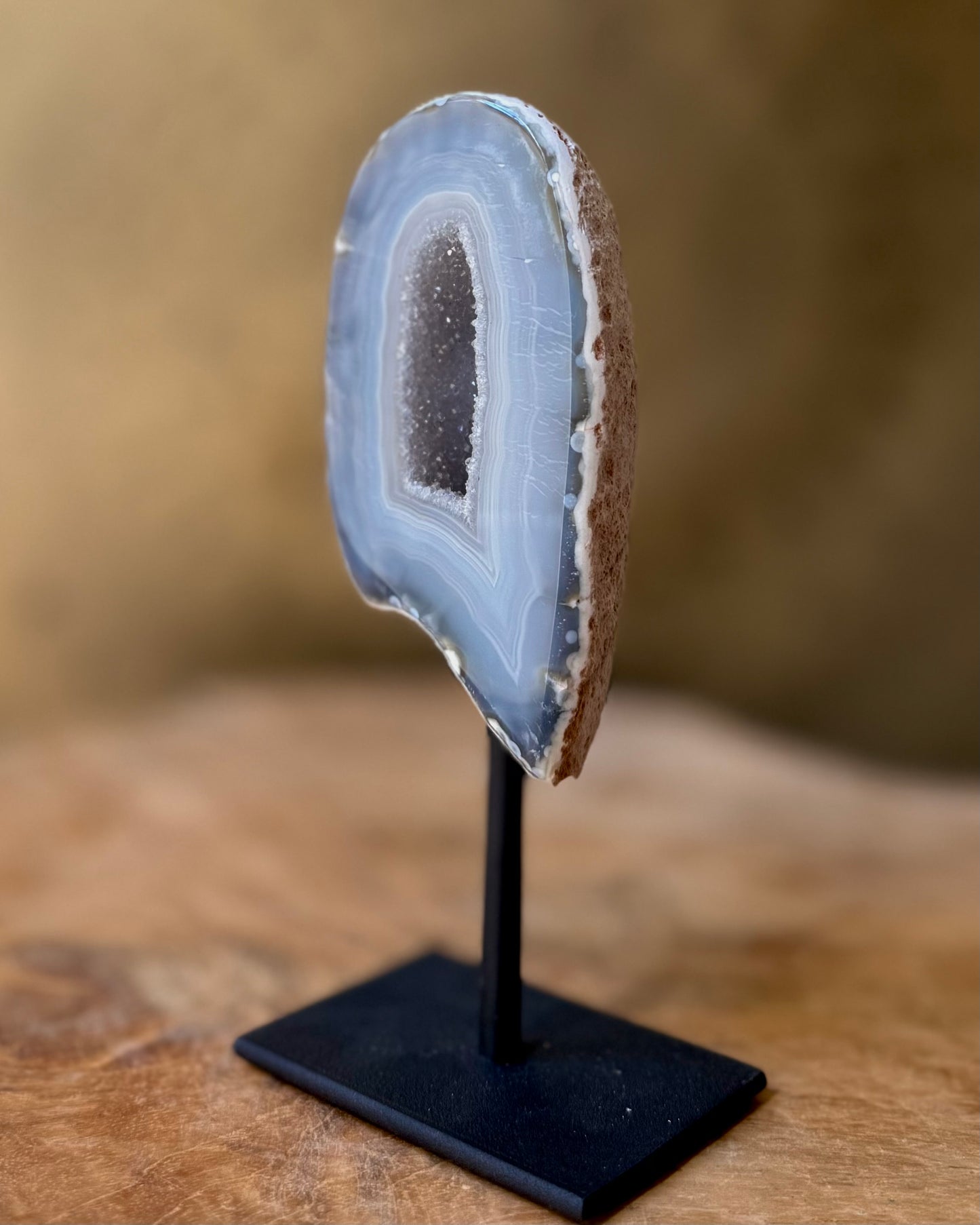 Agaat geode op standaard