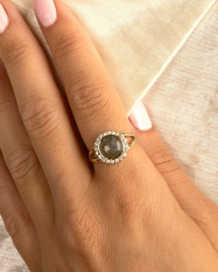 Labradoriet ring goud