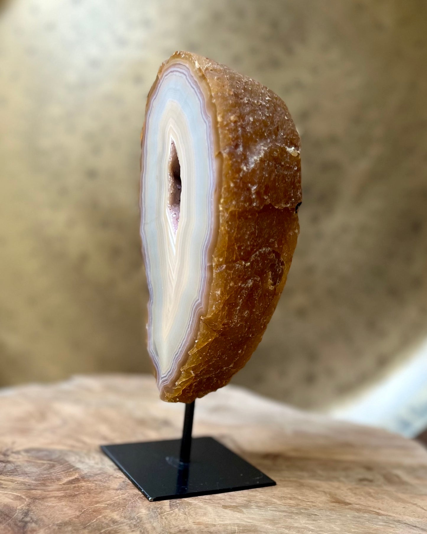 Agaat geode op standaard