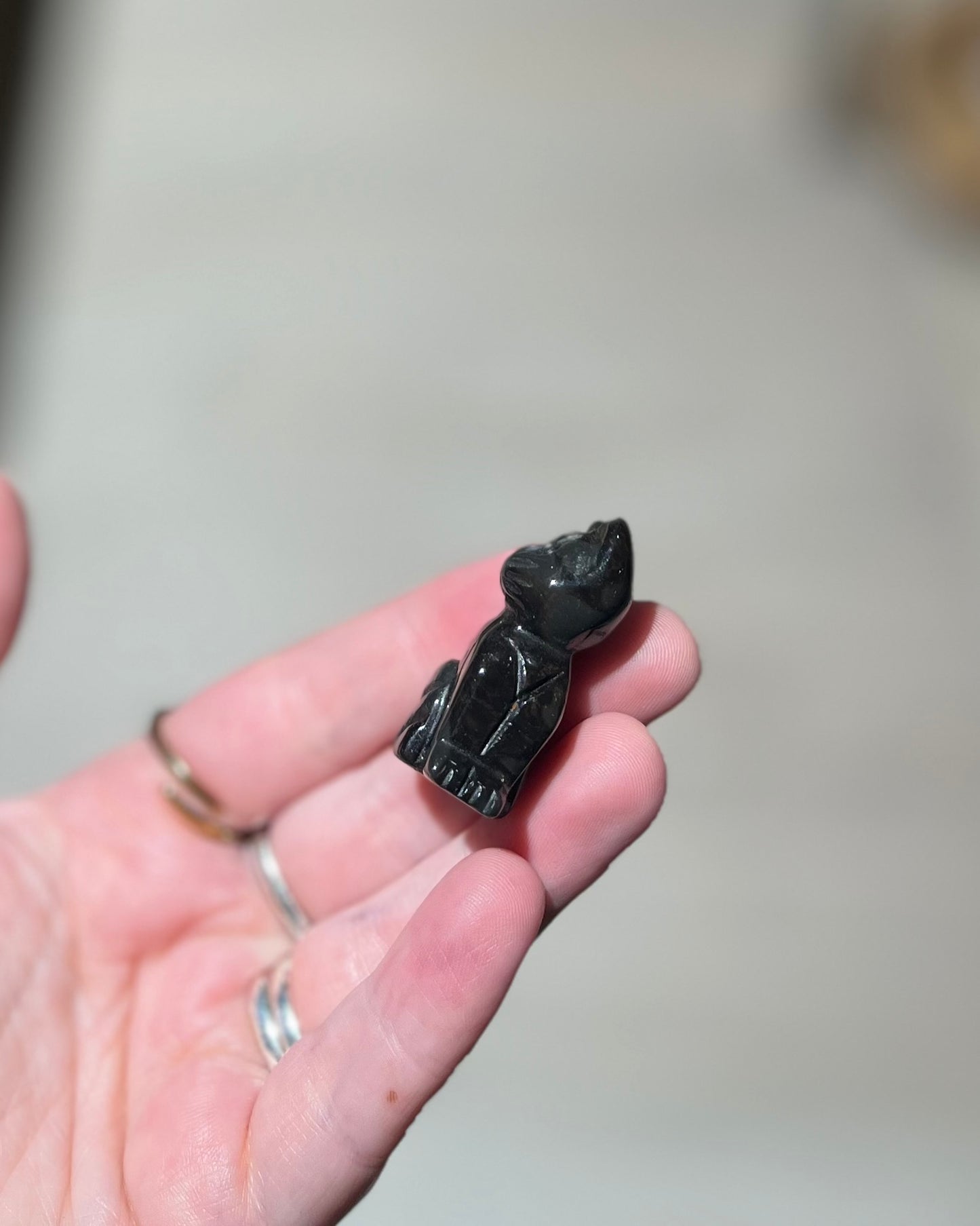 Cat carving Rode Jaspis