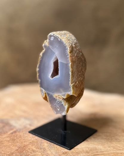 Agaat geode op standaard