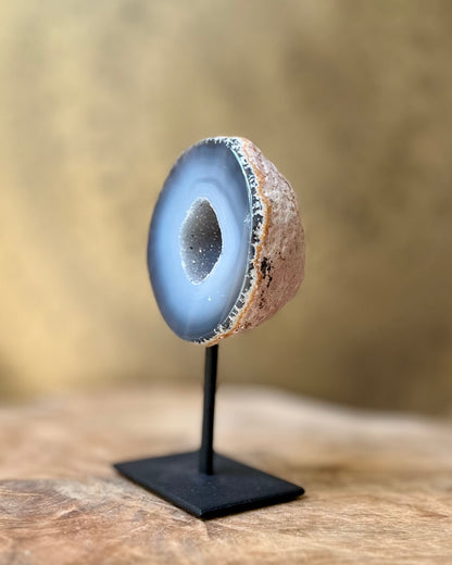 Agaat geode op standaard