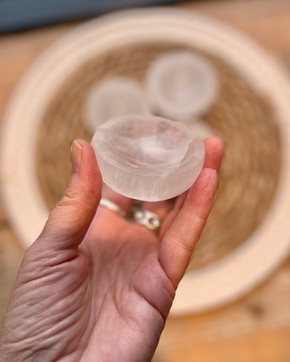 Selenite mini bowl round small