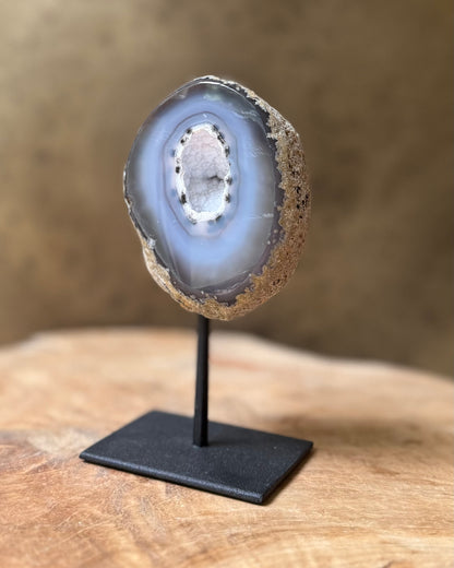 Agaat geode op standaard