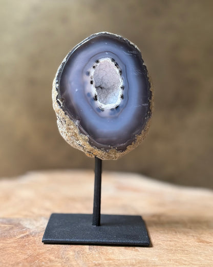 Agaat geode op standaard