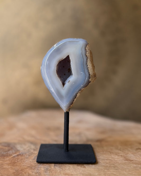Agaat geode op standaard