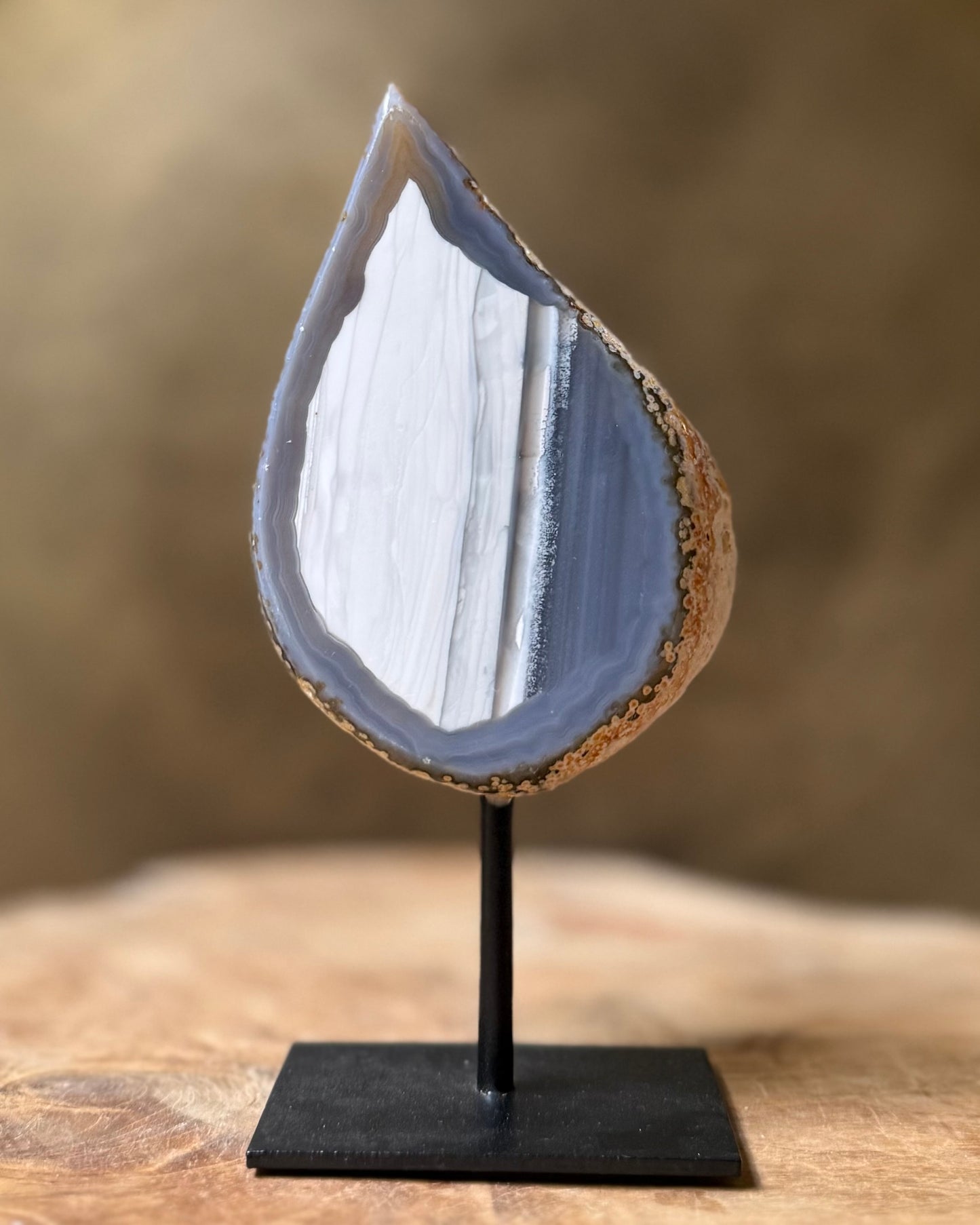Agaat geode op standaard