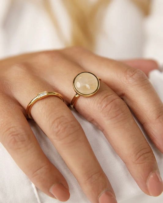 Rozekwarts ring rond goud