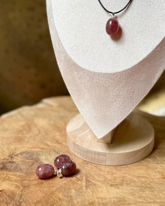 Edelsteenhanger Aardbeienkwarts