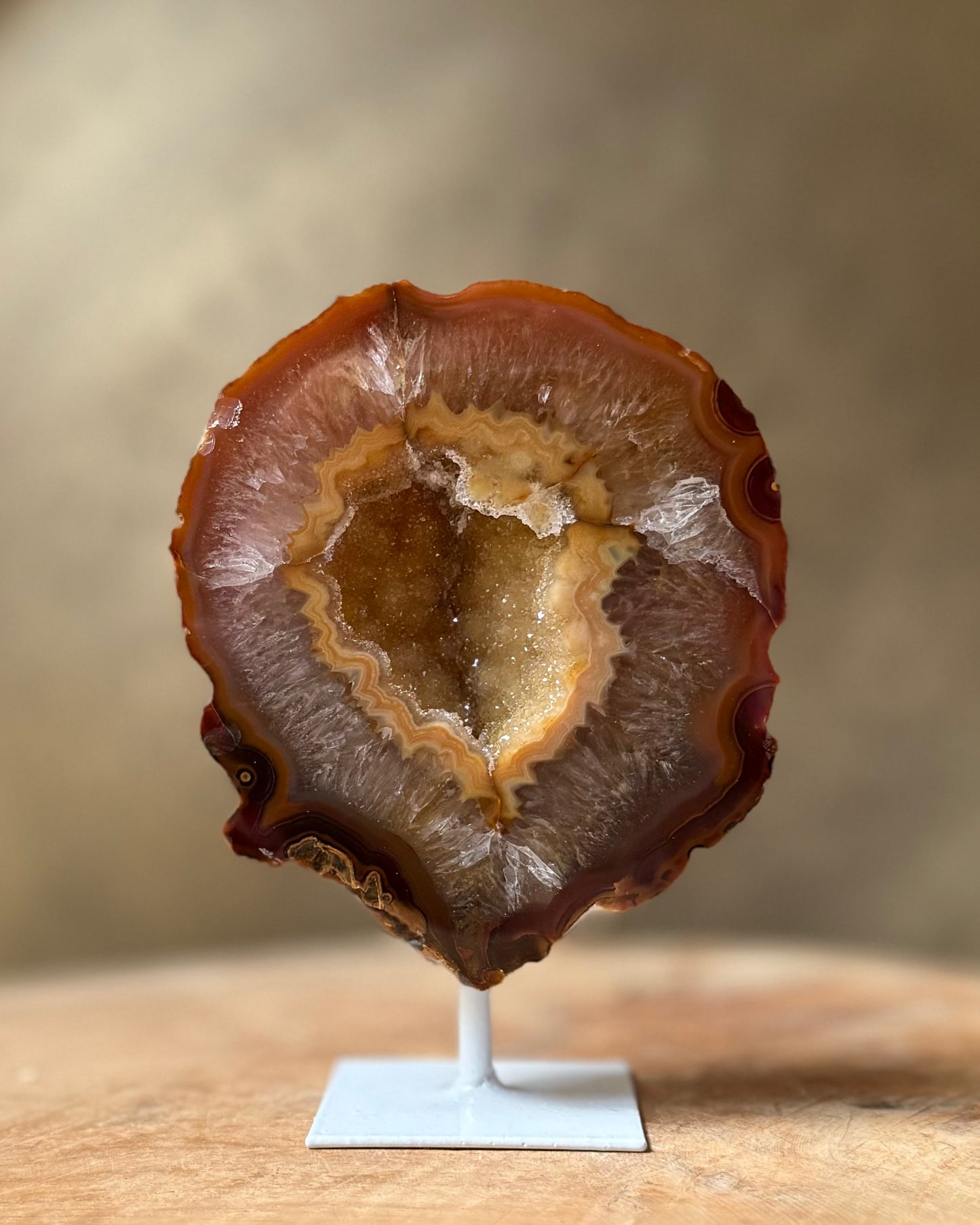 Agaat geode op standaard