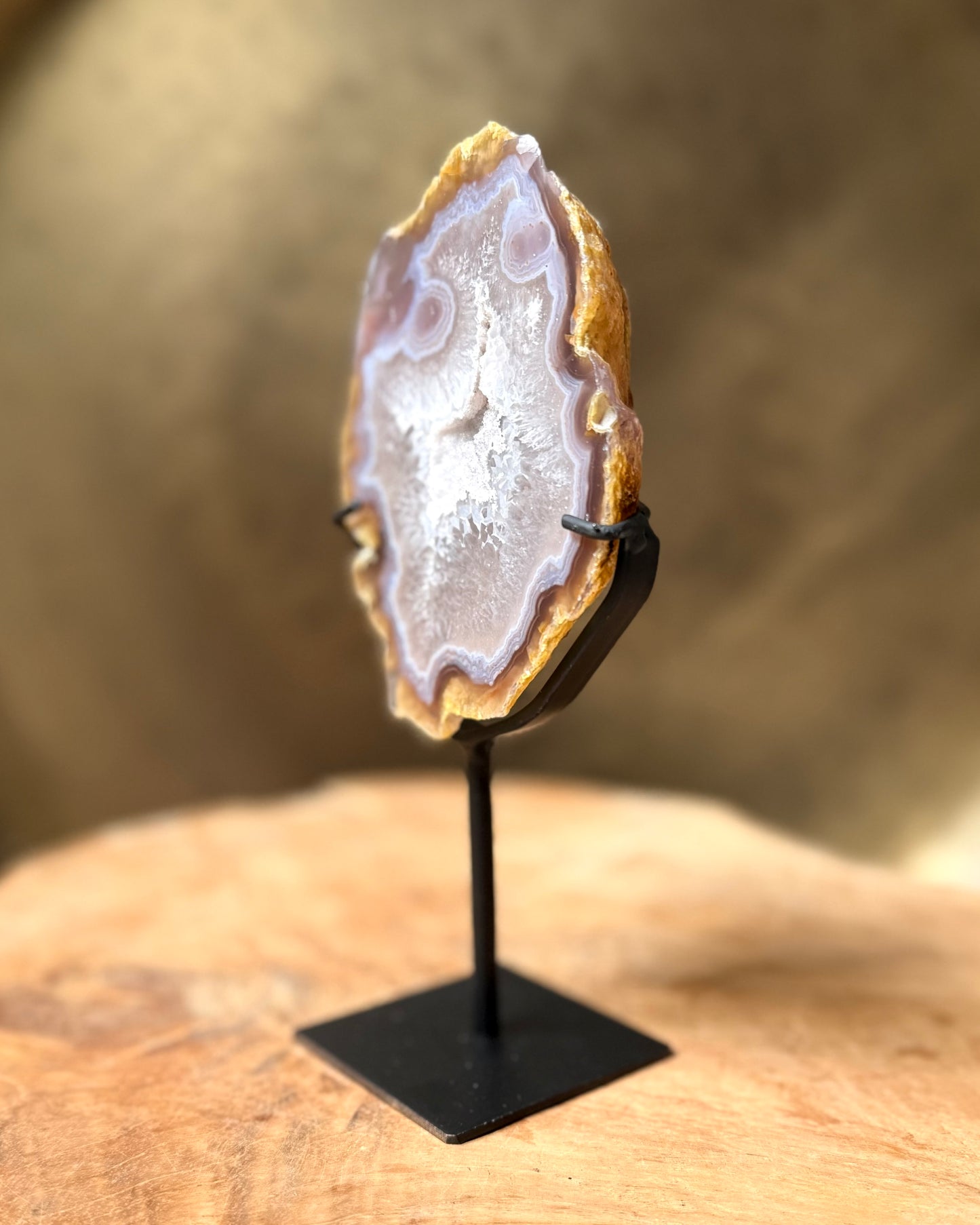Agaat geode op standaard