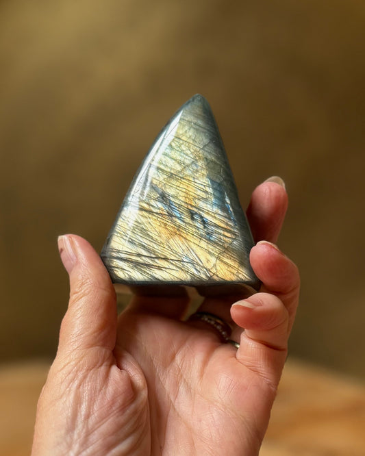 Labradoriet freeform