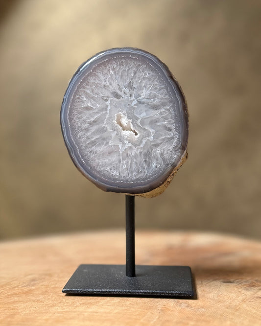 Agaat geode op standaard