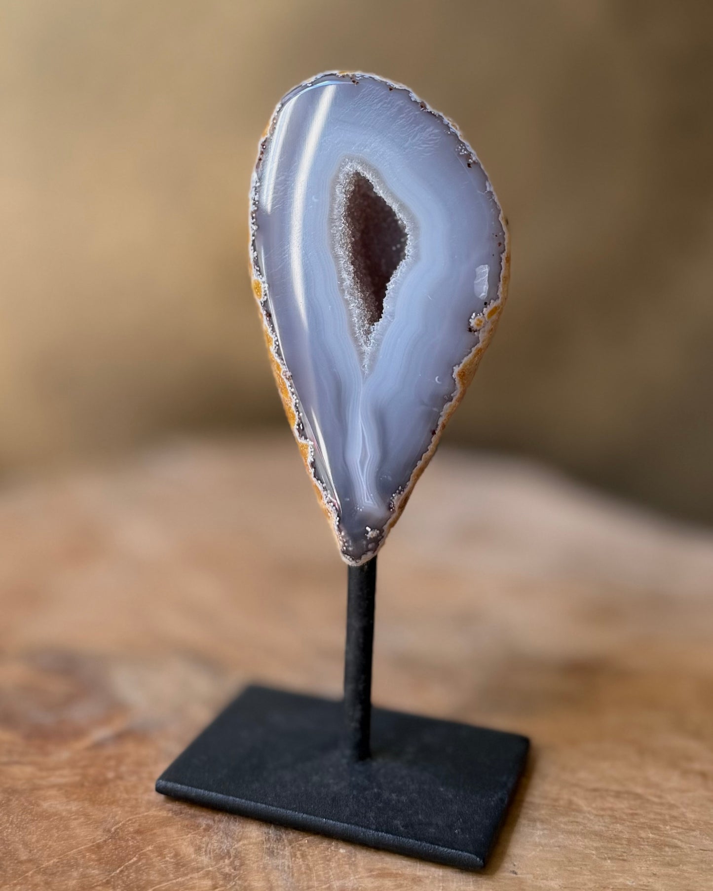 Agaat geode op standaard