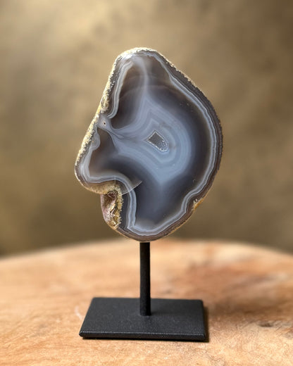 Agaat geode op standaard