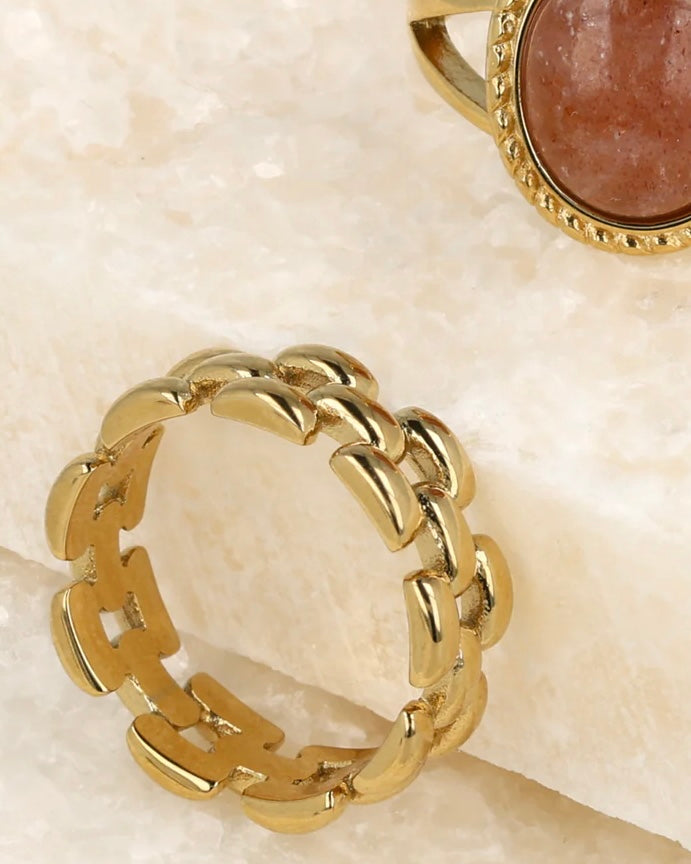 Brede gevlochten ring goud