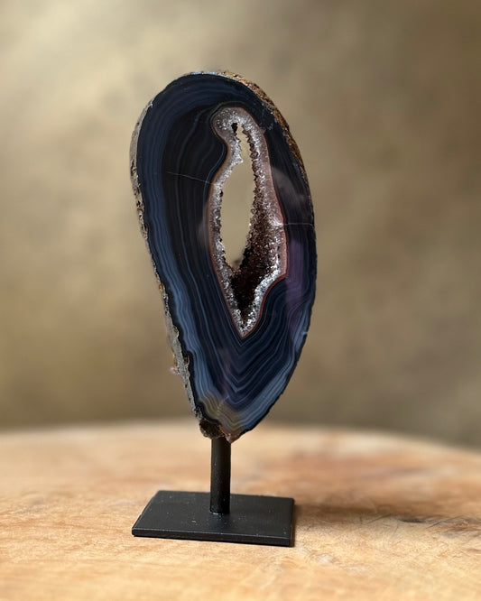 Agaat geode op standaard