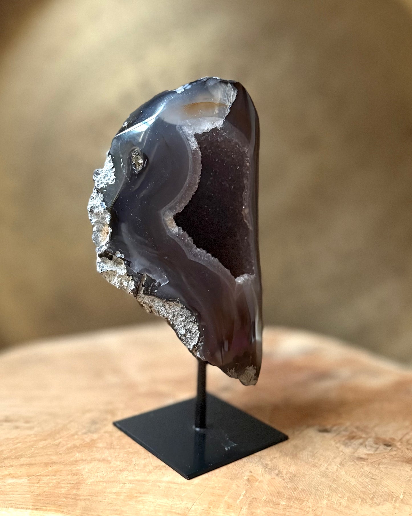 Agaat geode op standaard