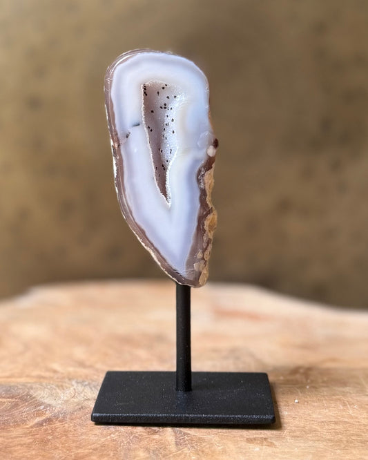 Agaat geode op standaard
