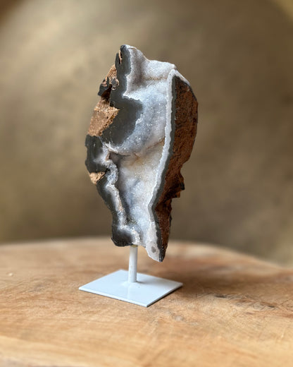 Agaat geode op standaard