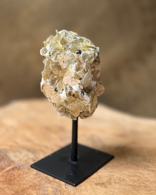 Gouden Mica op standaard
