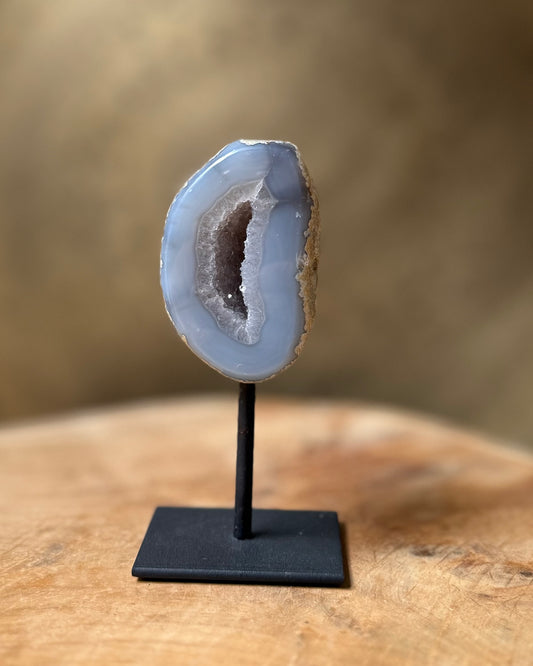 Agaat geode op standaard