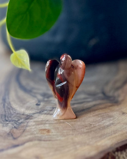 Carnelian angel 4.5 cm