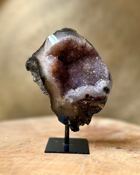 Agaat geode op standaard