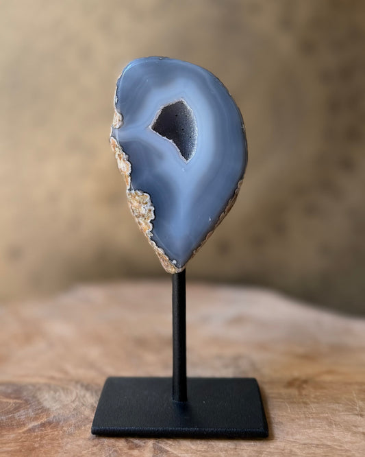Agaat geode op standaard