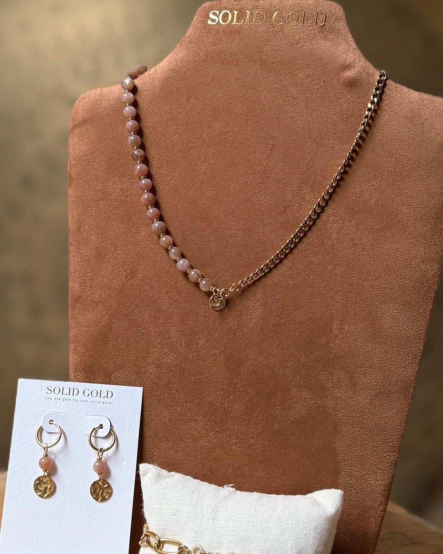Tussenstuk ketting Zonnesteen 6 mm rond of irregular