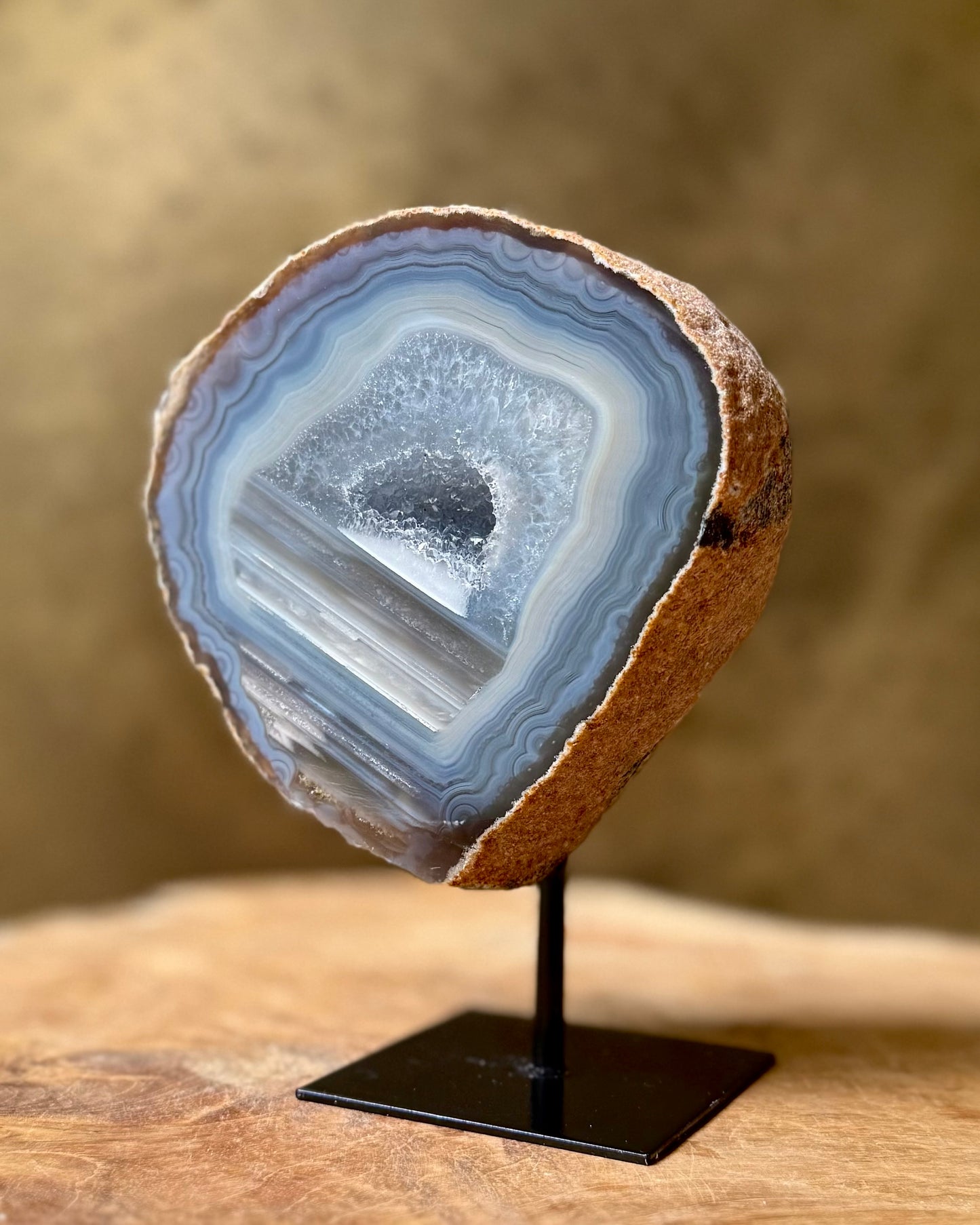 Agaat geode op standaard