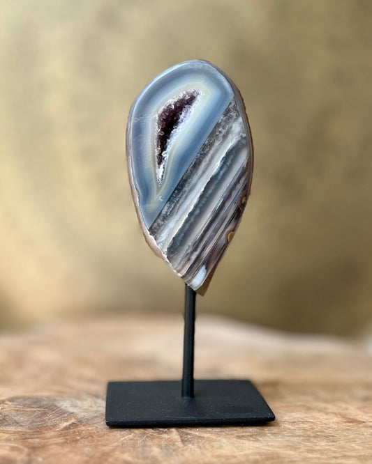 Agaat geode op standaard