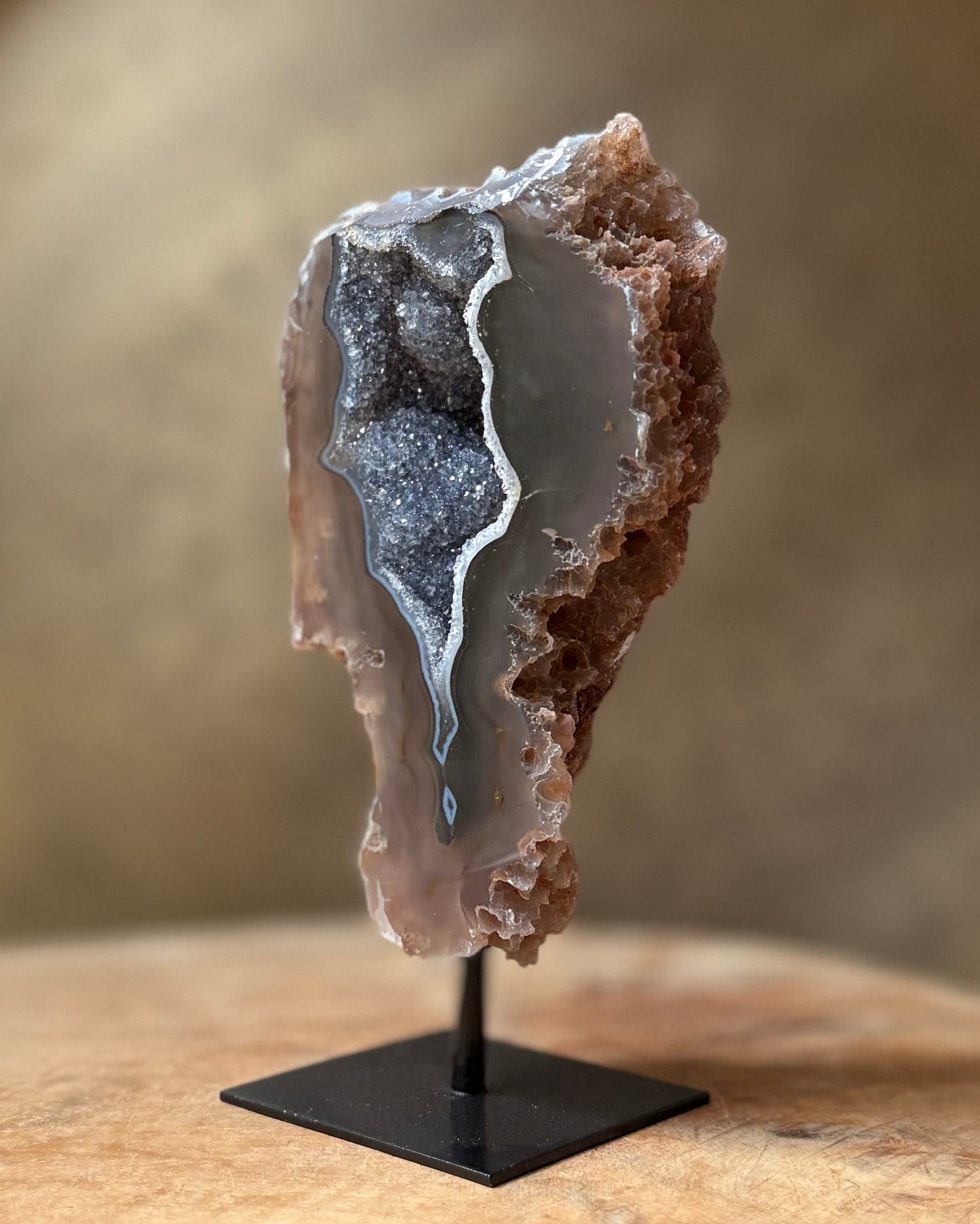 Agaat geode op standaard