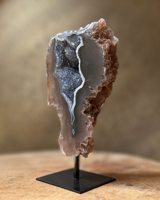 Agaat geode op standaard