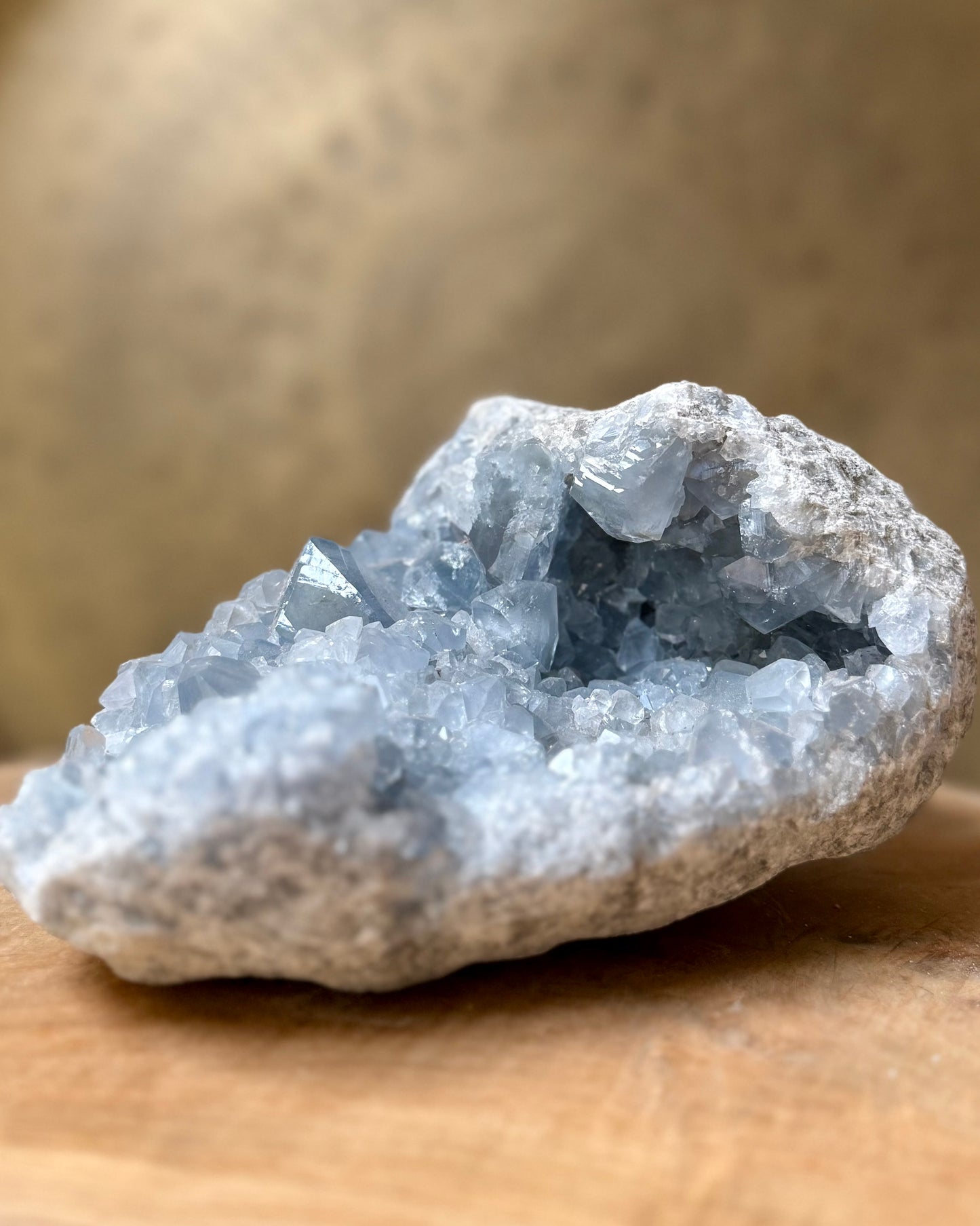 Celestien geode