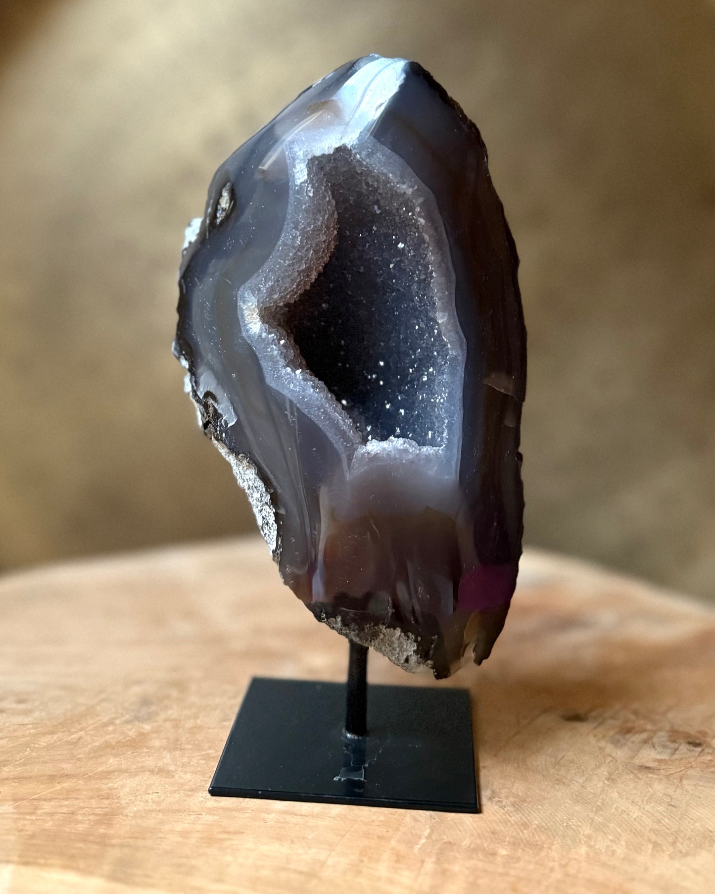 Agaat geode op standaard