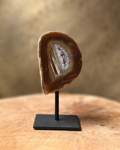 Agaat geode op standaard