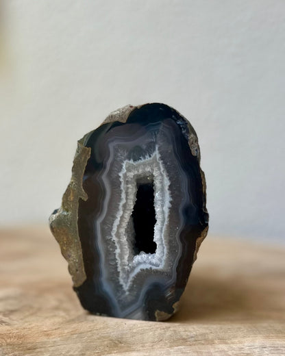 Agate geode base