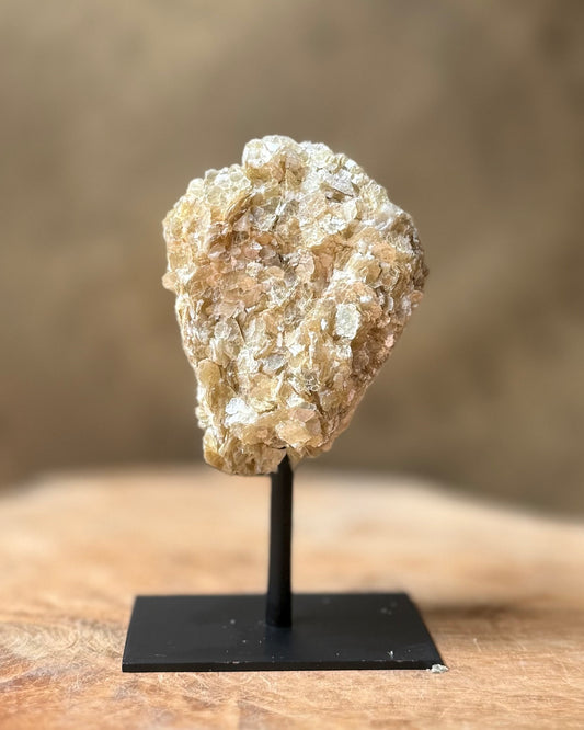 Gouden Mica op standaard