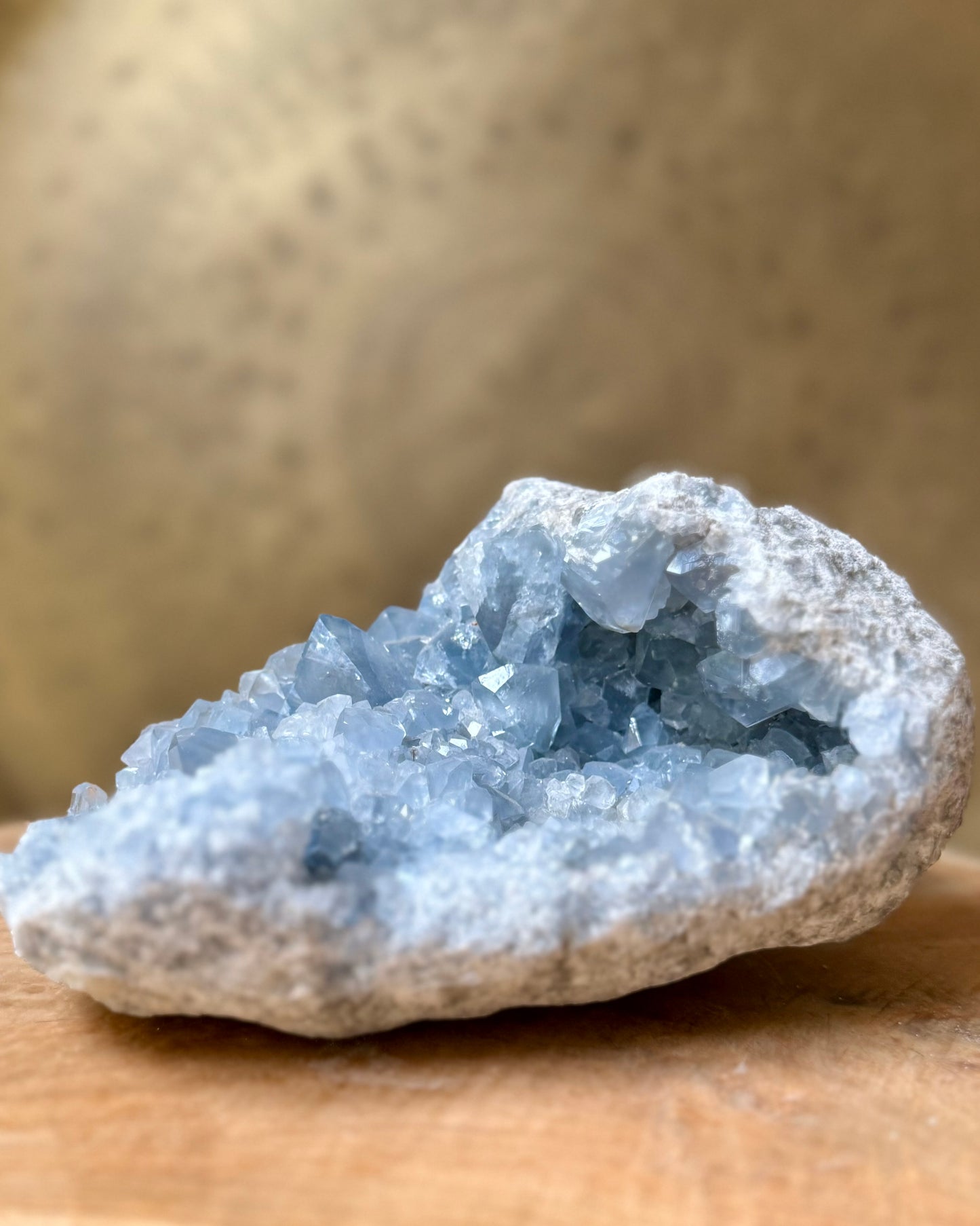 Celestien geode