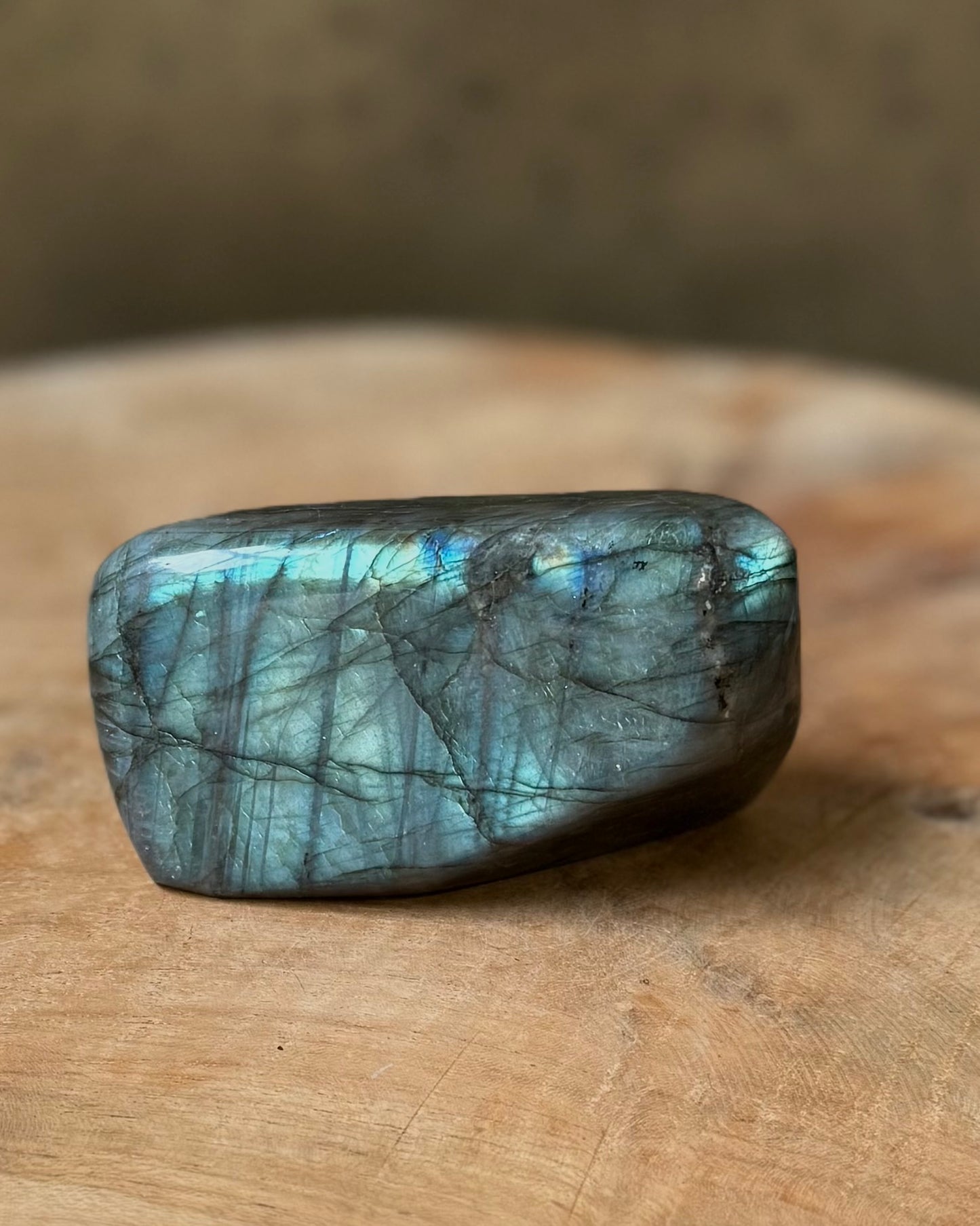 Labradoriet freeform