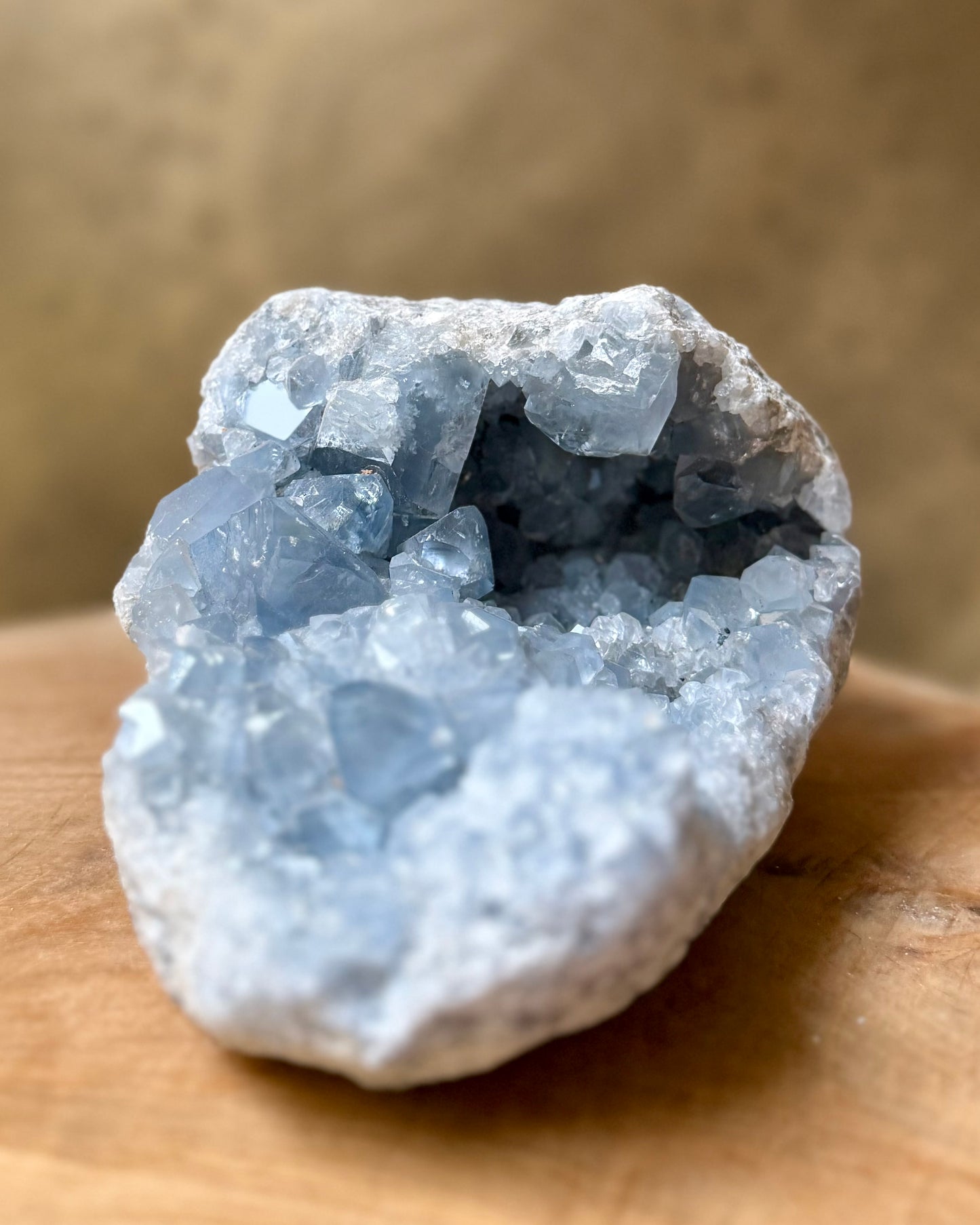 Celestien geode