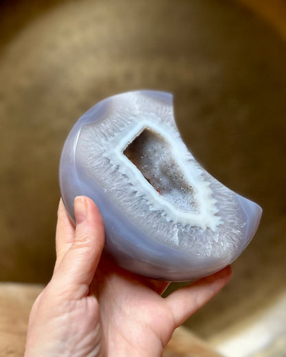 Grote druzy Agaat maan op standaard